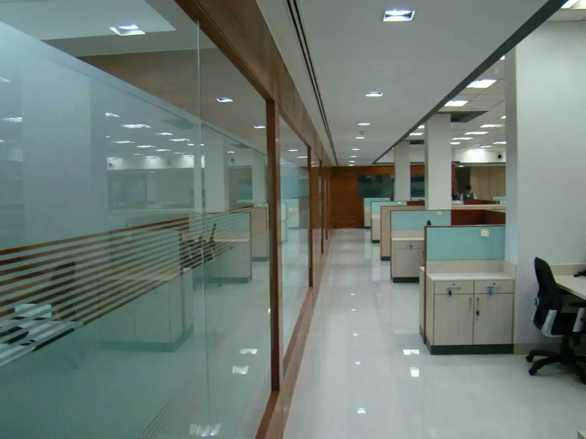 Modern & Luxury Office interior design in Dubai 